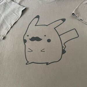 GILDAN Pokemon men’s brown t-shirt size XL, great pre-owned condition #7975